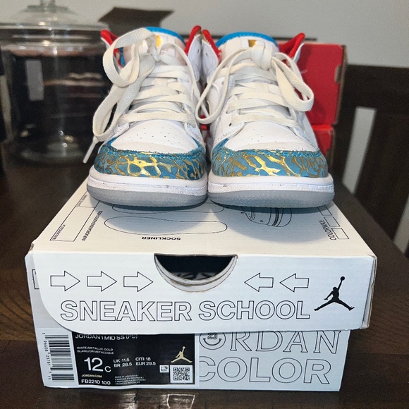 Little Kids Air Jordan 1 | Mid | Size 12 -- Used - Picture 1 of 6